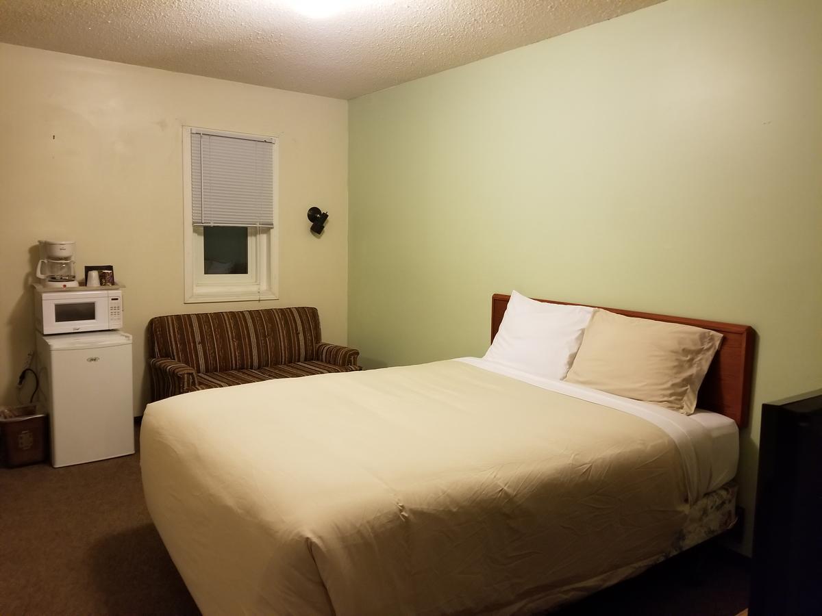 Melsask Motel Melville Exterior foto